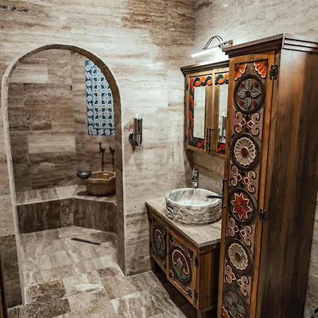 Kallista Cappadocia * أُتْشيسار